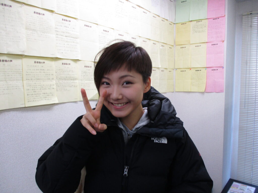 私の硬い足もちょっとずつ真っ直ぐになるのが実感できた・・・